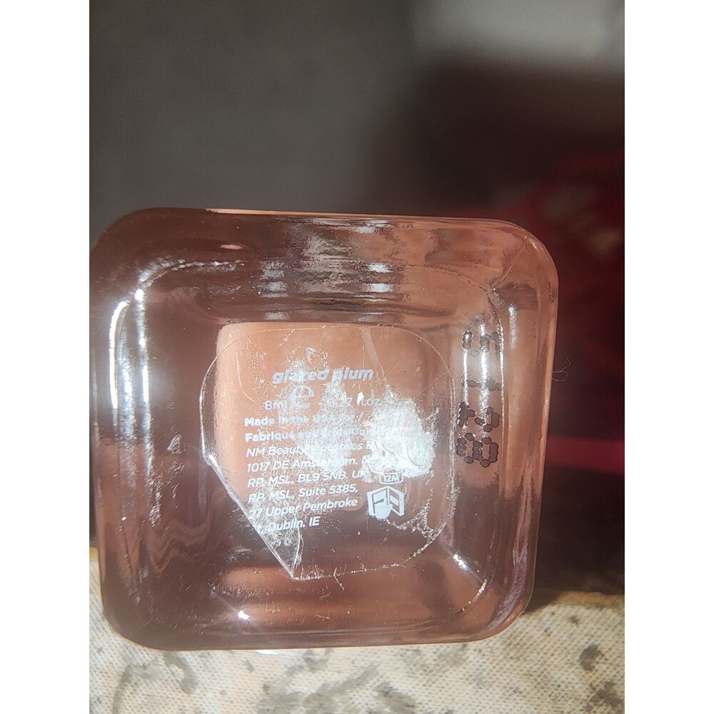 Gisou Honey Infused Hydrating Lip Oil Glazed Plum Shimmer Finish - Picture 2 of 2